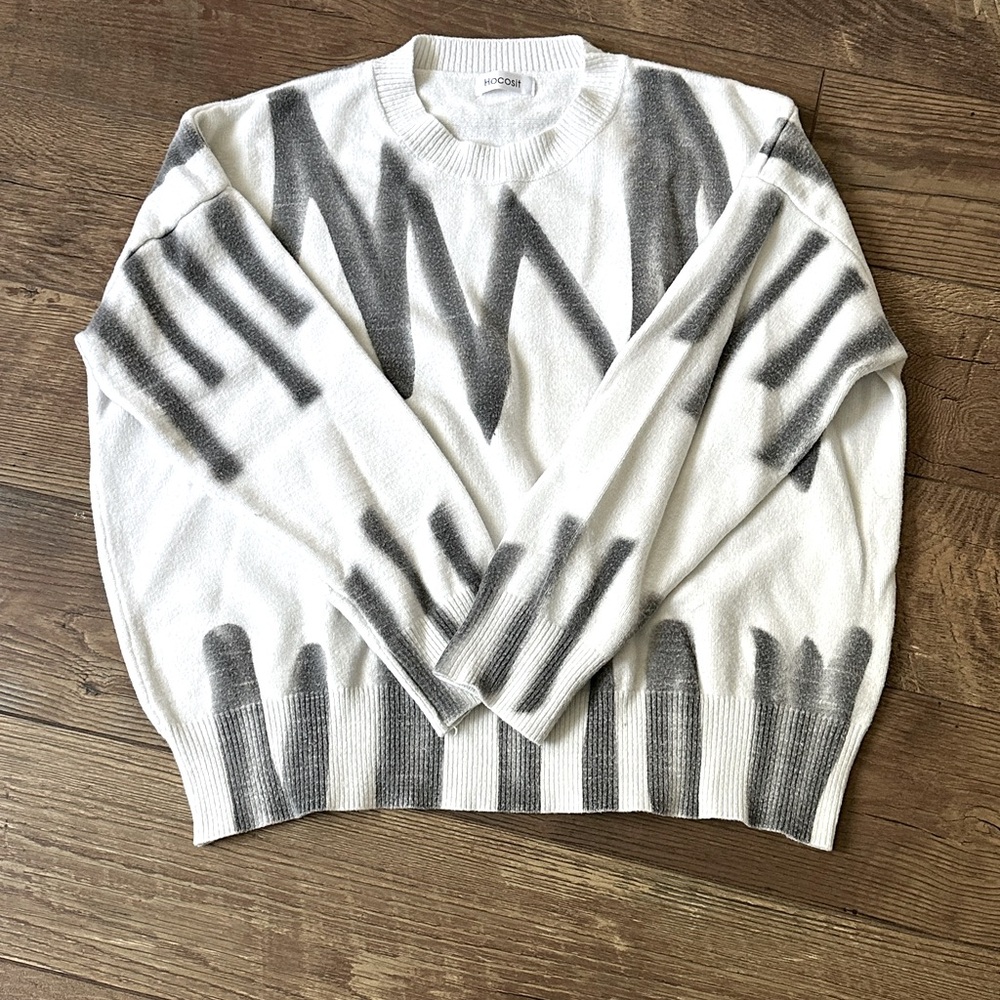 Hocosit Women’s Sweater Size M